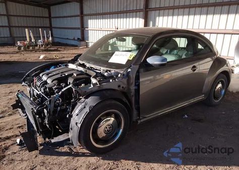 2013 Volkswagen Beetle 2.5L из США, поврежденный, VIN 3VWJX7AT4DM605849